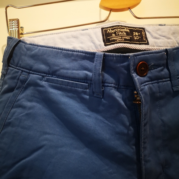 Abercrombie and Fitch chino - Picture 4 of 7